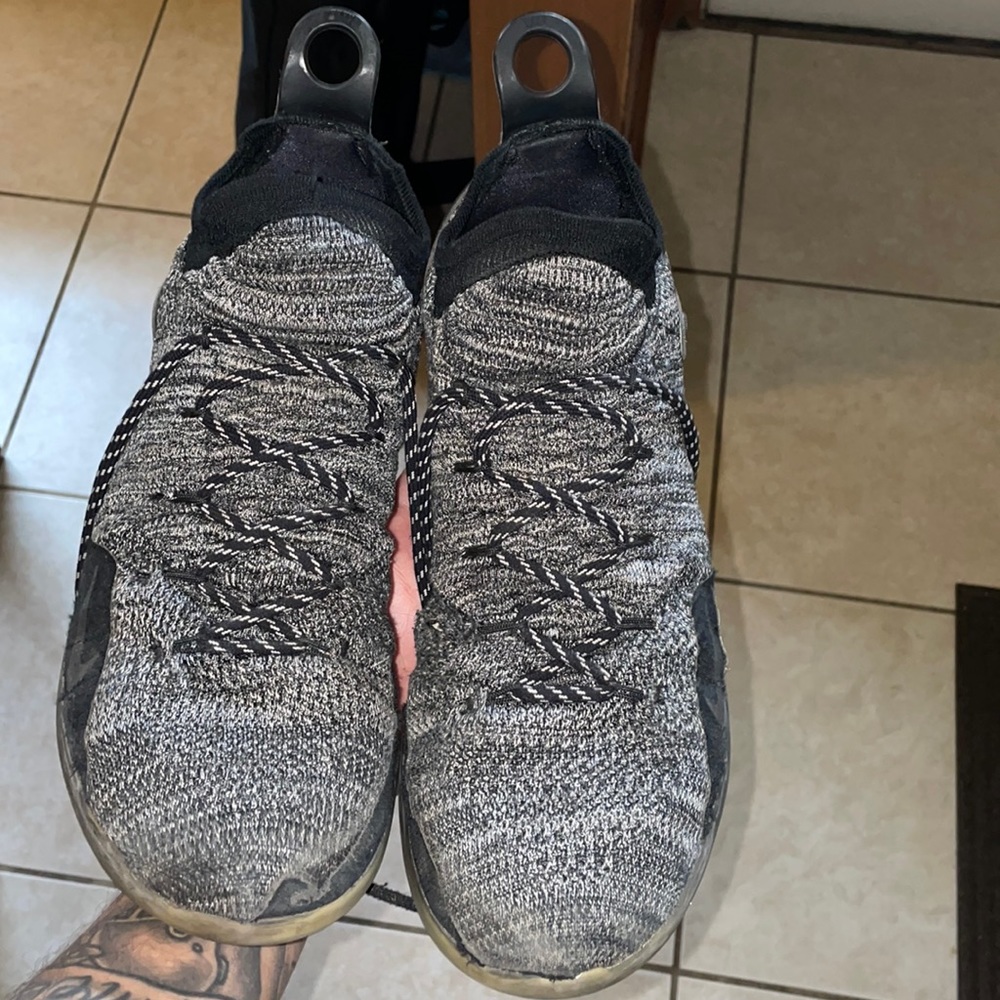 KD basketball shoes